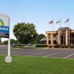 Days Hotel by Wyndham Allentown Airport / Lehigh Valley