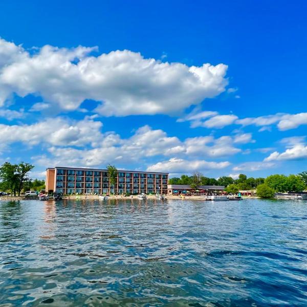 Holiday Inn Detroit Lakes by IHG