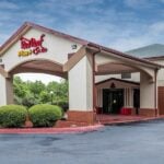 Red Roof Inn PLUS+ & Suites Opelika