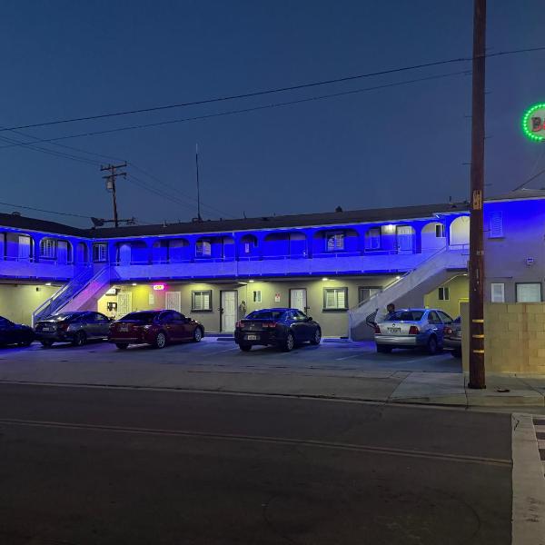 Bob’s Motel