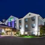 Holiday Inn Express Hotel & Suites – Belleville Area by IHG