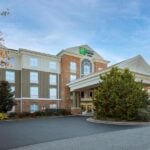 Holiday Inn Express Hotel & Suites Greensboro – Airport Area by IHG