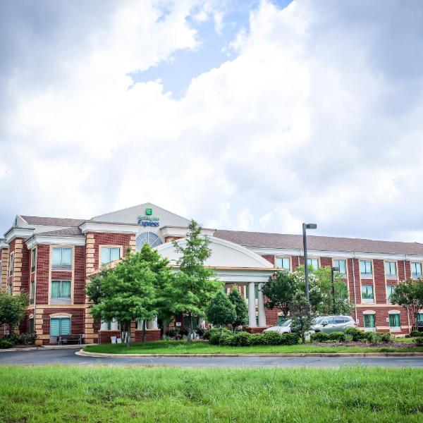 Holiday Inn Express Hotel & Suites Memphis/Germantown by IHG