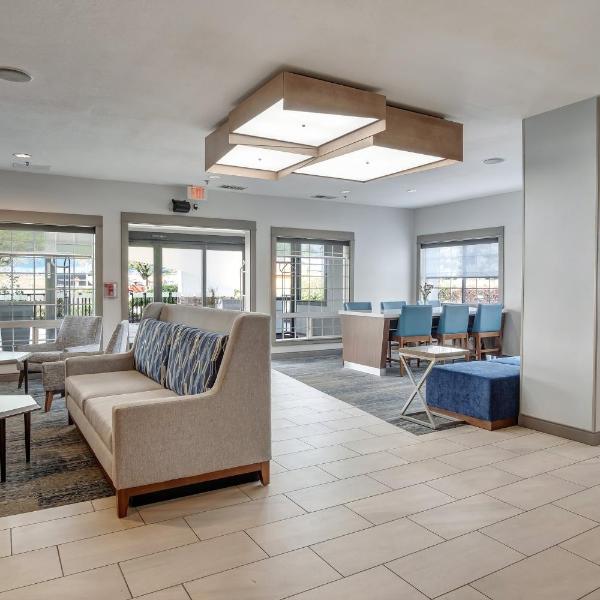 Holiday Inn Express Portland East – Columbia Gorge by IHG