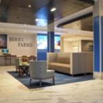 Holiday Inn Express & Suites Franklin – Berry Farms by IHG