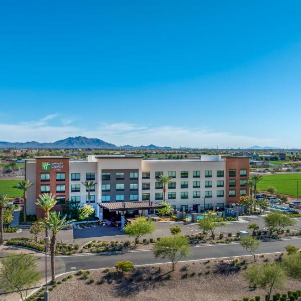 Holiday Inn Express & Suites – Gilbert – Mesa Gateway Airport