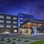 Holiday Inn Express & Suites Grand Rapids Airport North by IHG