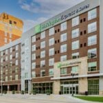 Holiday Inn Express & Suites – Lincoln Downtown by IHG