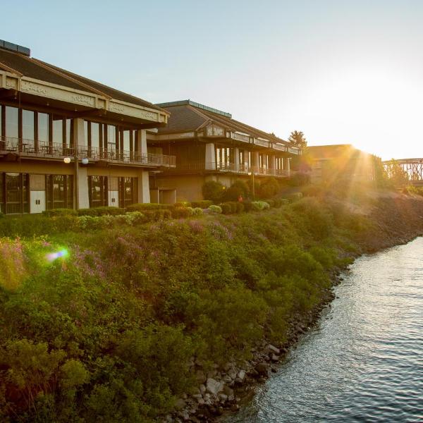 Holiday Inn Portland – Columbia Riverfront by IHG