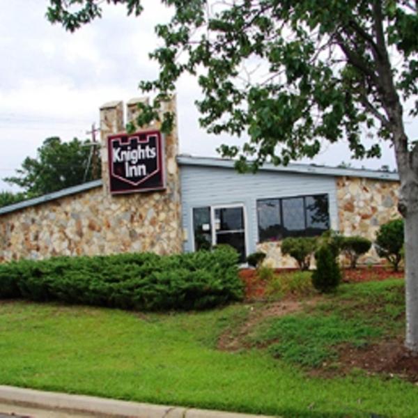 Knights Inn – Columbia