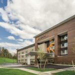 La Quinta Inn & Suites by Wyndham Clifton Park Saratoga Area 1749 Route 9