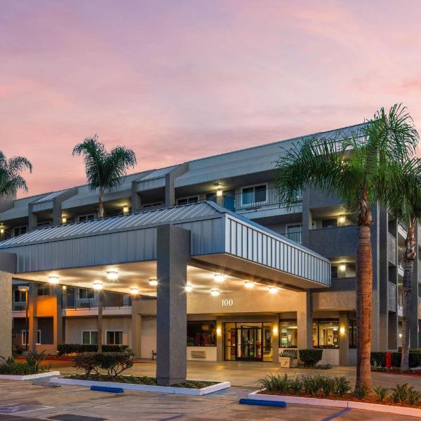 Motel 6-Anaheim, CA – Maingate
