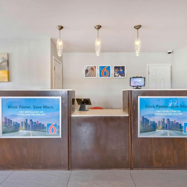 Motel 6-Falls Church, VA – Arlington Boulevard