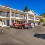 Motel 6 Portland Mall – 205