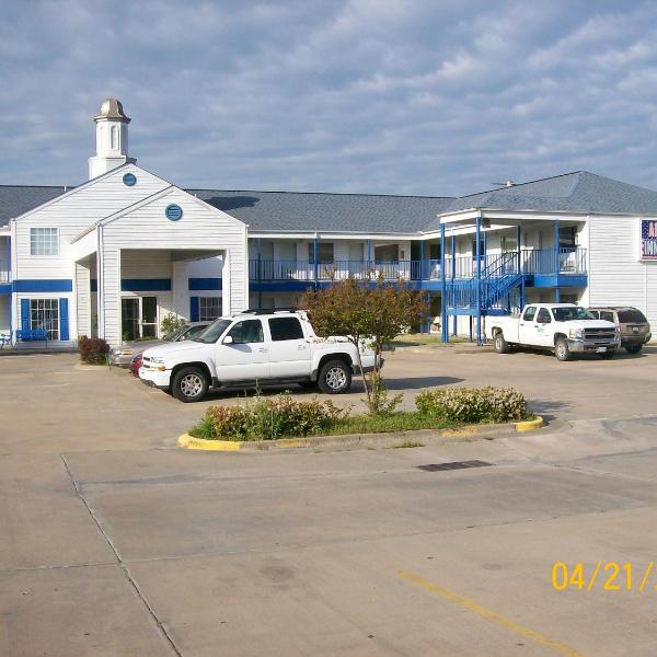 American Inn and Suites White Hall