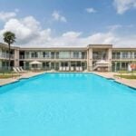 Days Inn by Wyndham Seguin TX