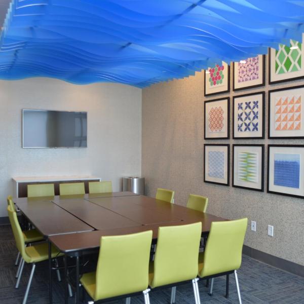 Holiday Inn Express & Suites – Charlotte NE – University Area by IHG