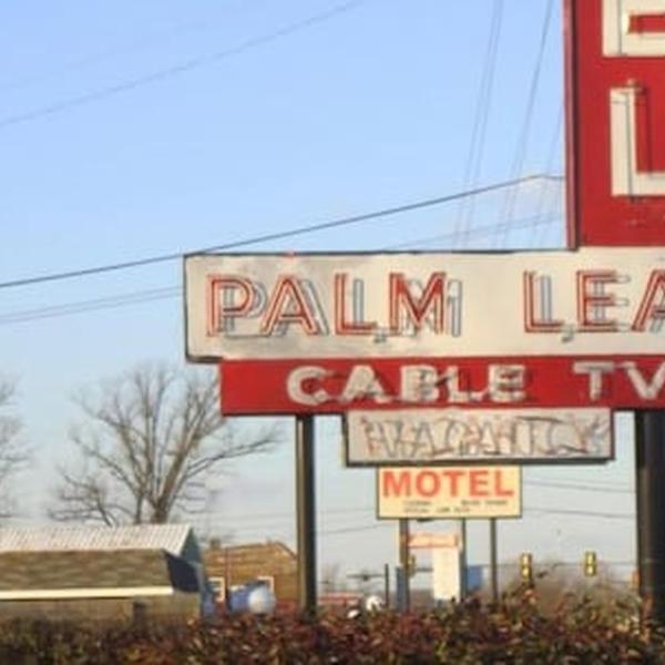 OYO Palm Leaf Motel