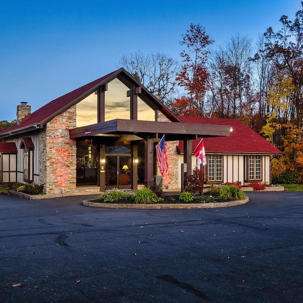Red Roof Inn Suites Hazleton