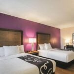 Wingate By Wyndham Galveston Beachfront At The Seawall