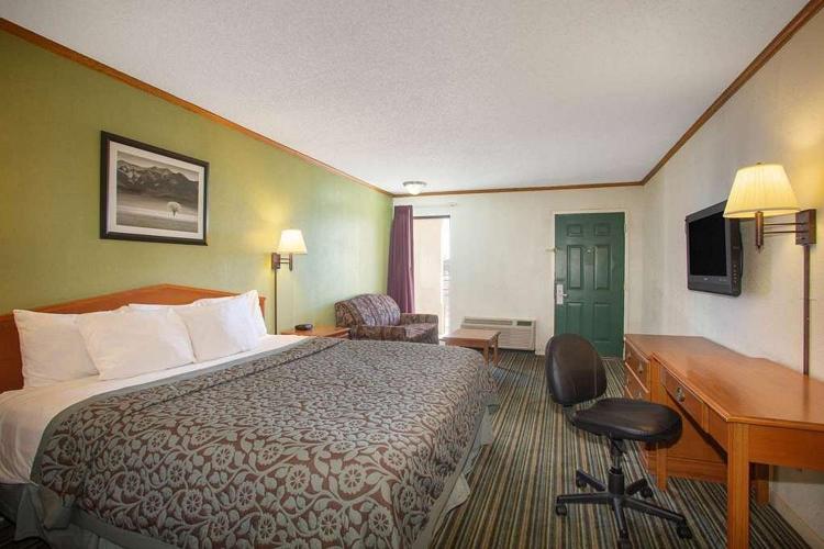 Economy Hotel Wichita- Florence St photo 1