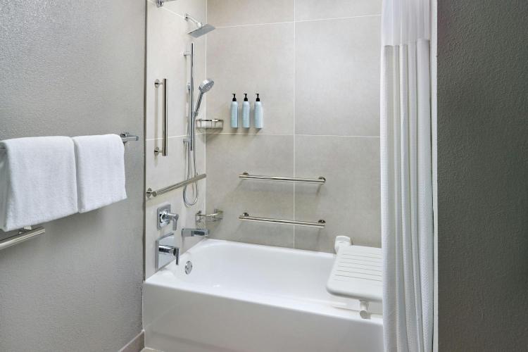 Courtyard by Marriott Irvine Spectrum photo 3