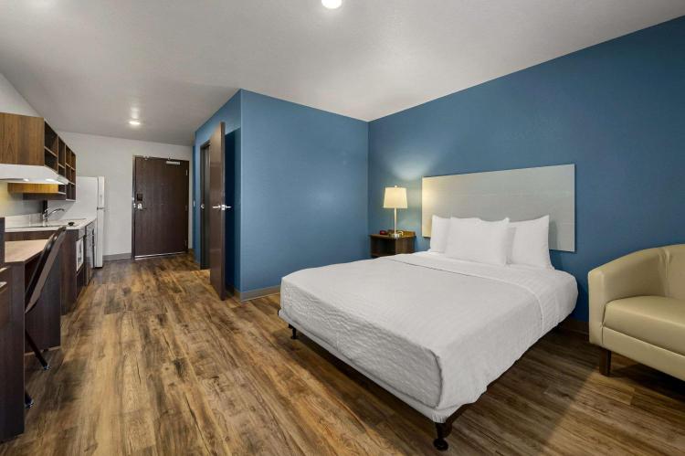 WoodSpring Suites Yorktown Newport News photo 3