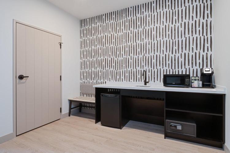 Atwell Suites Kansas City Airport by IHG photo 1
