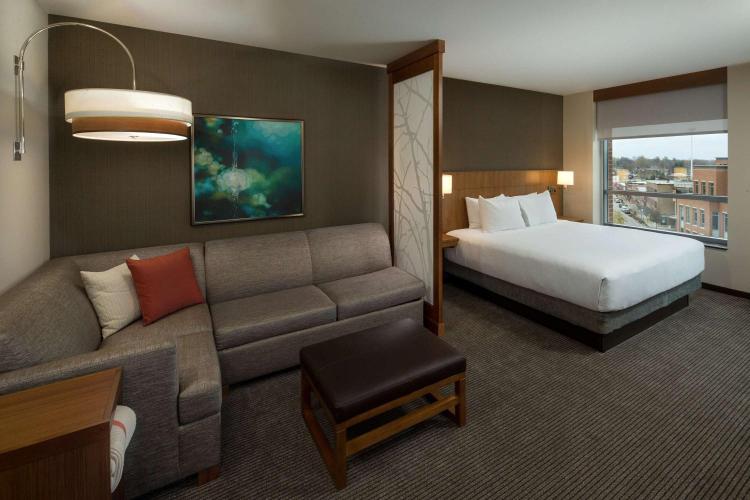 Hyatt Place Bloomington / Normal photo 2