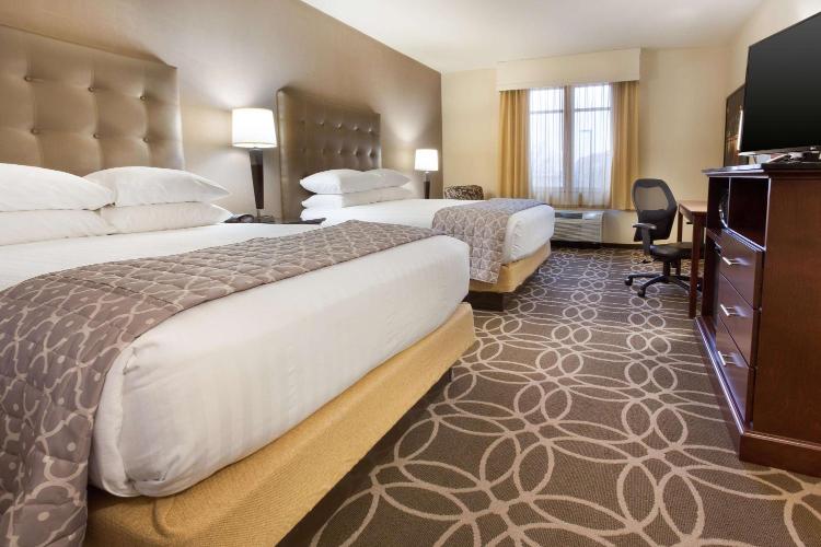 Drury Inn & Suites Louisville North photo 1