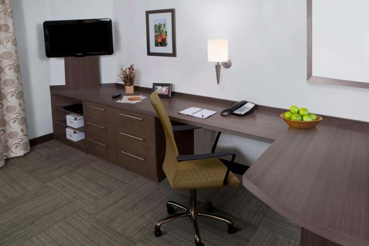 Sonesta Simply Suites Irvine Spectrum photo 2