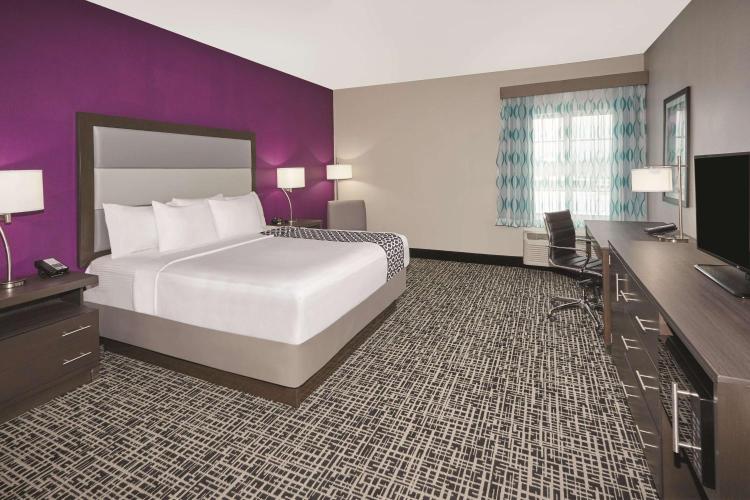 La Quinta by Wyndham Springfield IL photo 1