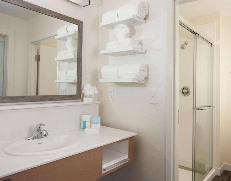Hampton Inn & Suites by Hilton Augusta-Washington Rd photo 1