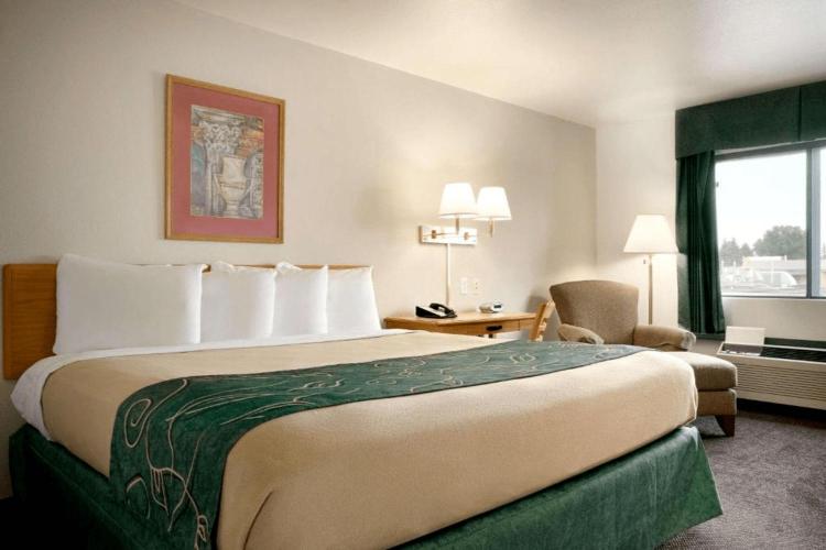 Travelodge by Wyndham Cheyenne photo 1