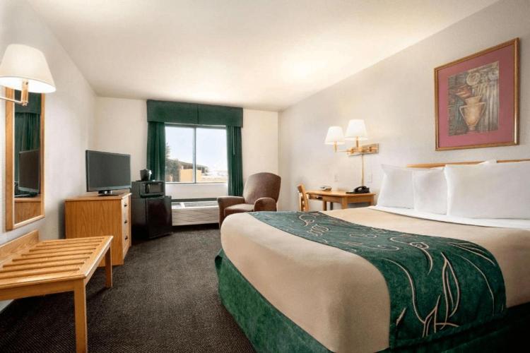 Travelodge by Wyndham Cheyenne photo 3