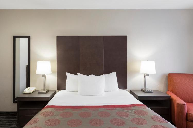 Ramada by Wyndham Monterey photo 1