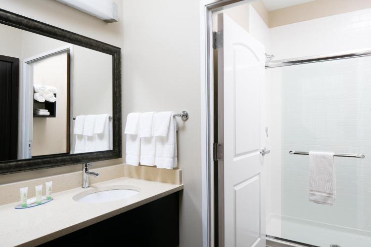 Staybridge Suites Des Moines Downtown by IHG photo 3