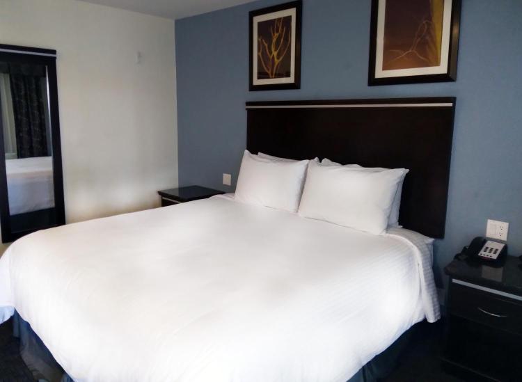 SureStay Hotel by Best Western Chula Vista San Diego Bay photo 1