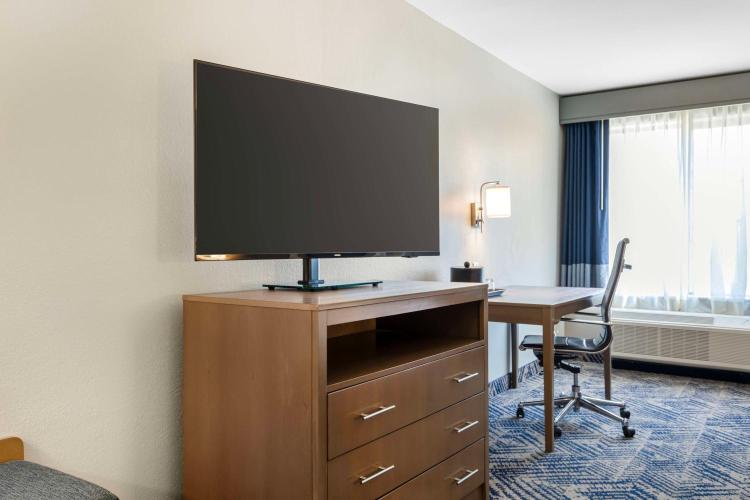 Best Western Plus Lewisville Flower Mound photo 3