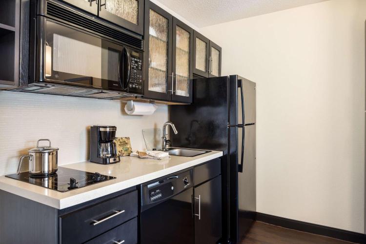 Sonesta Simply Suites Columbus Airport Gahanna photo 2