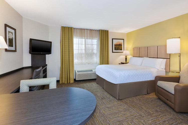 Candlewood Suites Polaris by IHG photo 1