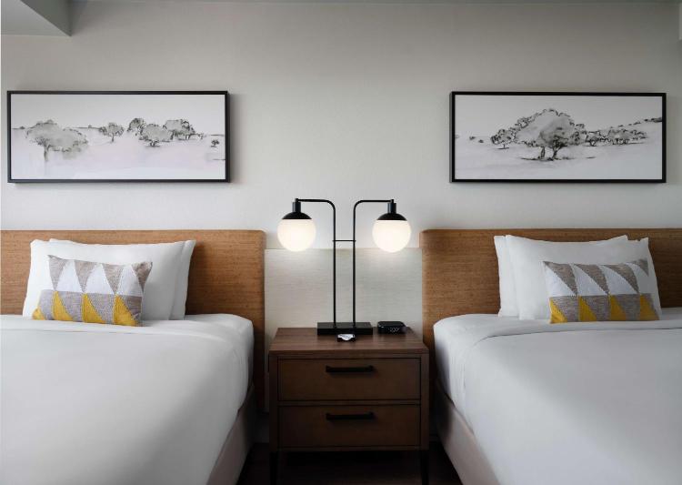Sonesta Irvine John Wayne Airport photo 2
