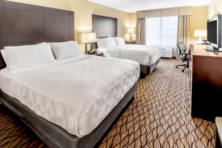 Holiday Inn Milwaukee Airport by IHG photo 2