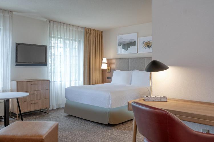 Staybridge Suites Allentown Airport Lehigh Valley by IHG photo 1