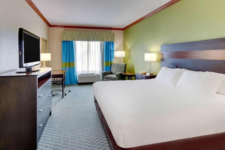 Comfort Inn & Suites photo 3