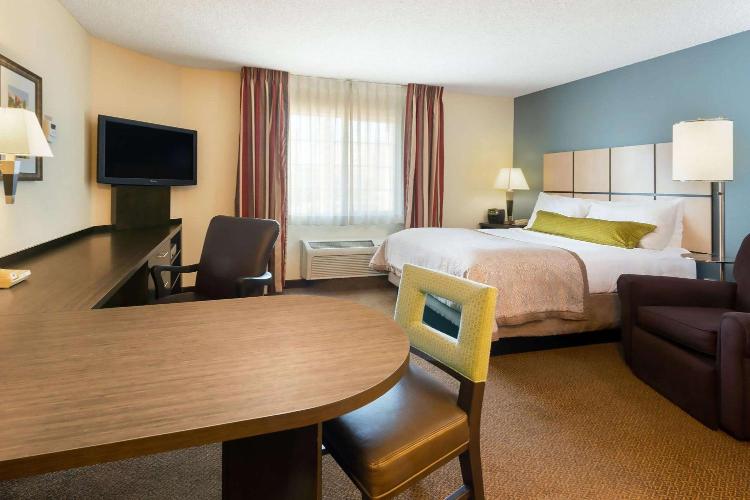 MainStay Suites - Wichita NE photo 1