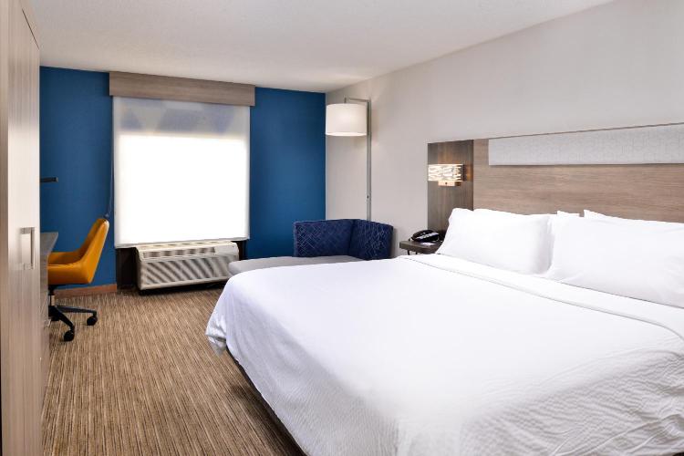 Holiday Inn Express Winston-Salem Medical Ctr Area photo 2