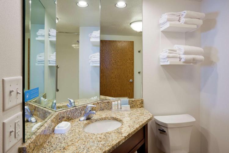 Hampton Inn Duluth-Canal Park photo 3