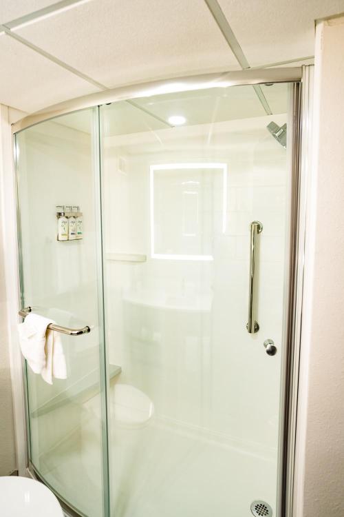Holiday Inn Express Hotel & Suites Knoxville-North-I-75 Exit 112 by IHG photo 1