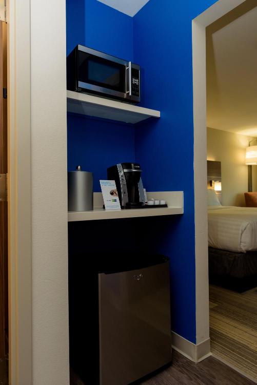 Holiday Inn Express & Suites McKinney - Frisco East by IHG photo 1